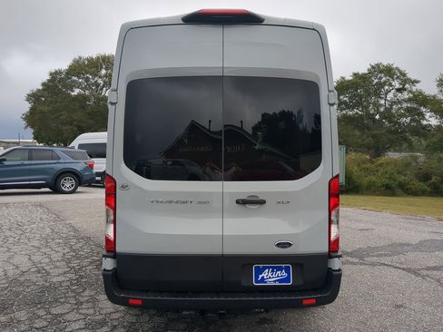 Used 2024 Ford Transit 350 XLT image 4