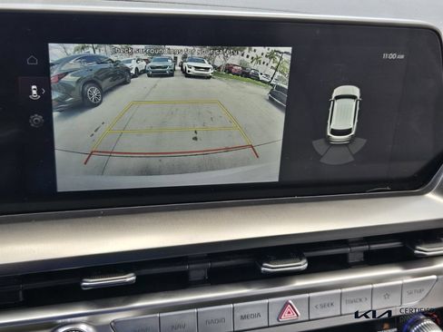 Certified 2023 Kia Telluride S w/ S Sunroof Package AWD/4WD image 23