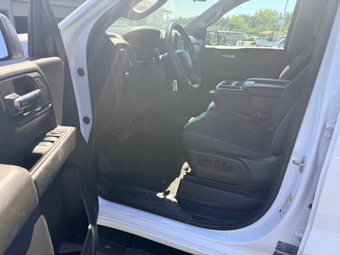 Used 2022 Chevrolet Silverado 1500 Custom AWD/4WD image 18