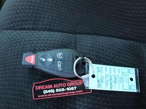 Used 2018 Dodge Grand Caravan SE FWD image 37
