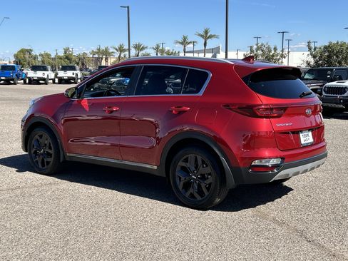 Used 2021 Kia Sportage S image 4