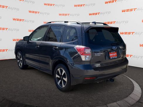 Used 2018 Subaru Forester 2.5i Premium AWD/4WD image 3