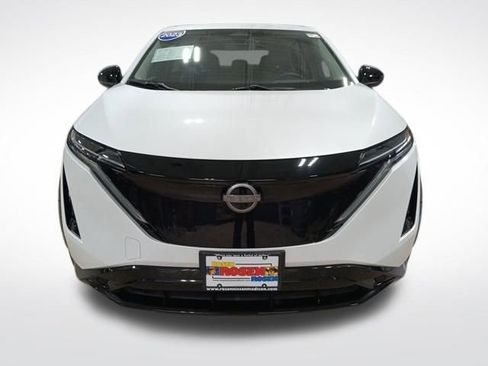 Used 2023 Nissan Ariya AWD image 8