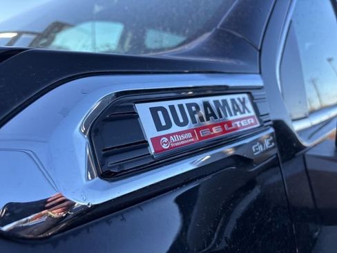 Used 2023 GMC Sierra 2500 Denali image 3