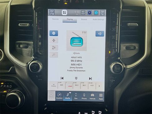 Used 2024 RAM 2500 Big Horn w/ Safety Group image 17