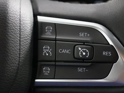 Used 2024 Jeep Compass Limited w/ Sun and Sound Group image 12