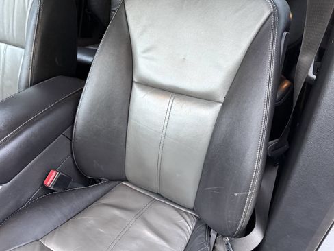 Used 2011 Ford Edge Sport w/ Driver Entry Pkg image 41