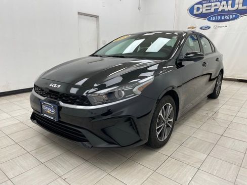 Used 2024 Kia Forte LXS w/ LXS Technology Package image 16