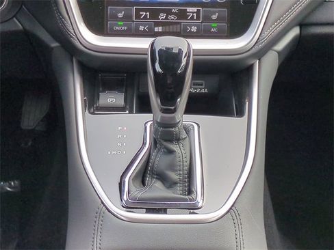 New 2025 Subaru Outback Premium image 19