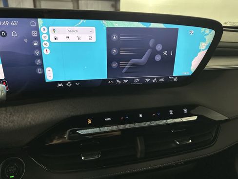 Used 2025 Buick Enclave Preferred image 25