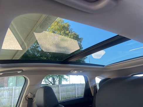 Certified 2023 Kia Sorento SX image 8