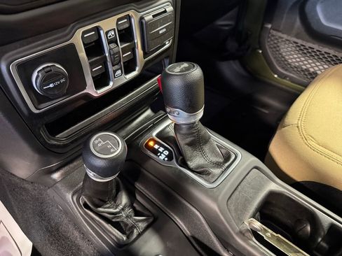 Used 2021 Jeep Wrangler Unlimited Sport AWD/4WD image 21