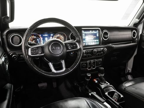 Certified 2019 Jeep Wrangler Unlimited Sahara image 17