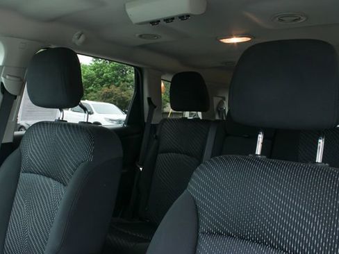 Used 2016 Dodge Journey SXT w/ Comfort/Convenience Group FWD image 14
