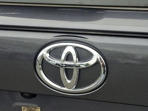 Used 2025 Toyota RAV4 LE AWD/4WD image 30