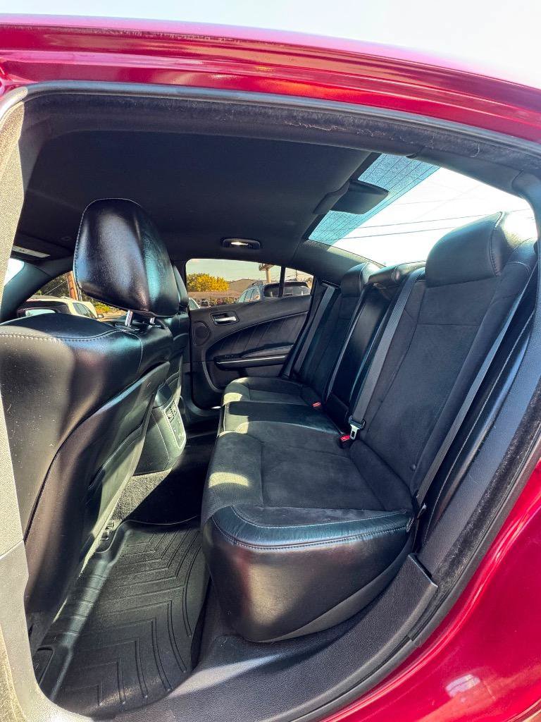 Used 2017 Dodge Charger R/T Scat Pack w/ Technology Group RWD image 17