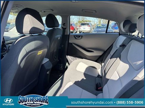 Used 2020 Hyundai Ioniq SE image 9
