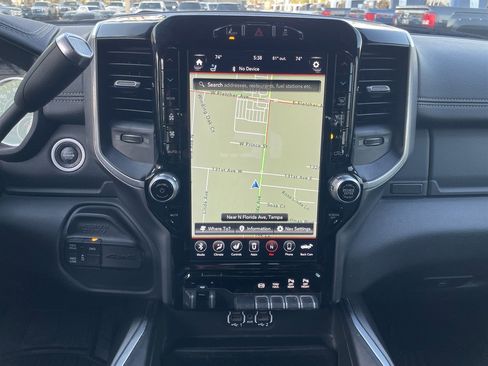 Used 2020 RAM 2500 Laramie w/ Night Edition image 28