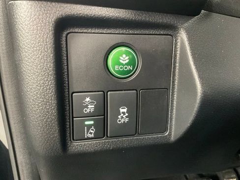 Certified 2022 Honda HR-V EX image 32
