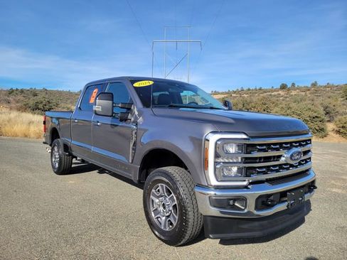 Used 2024 Ford F250 Lariat image 2