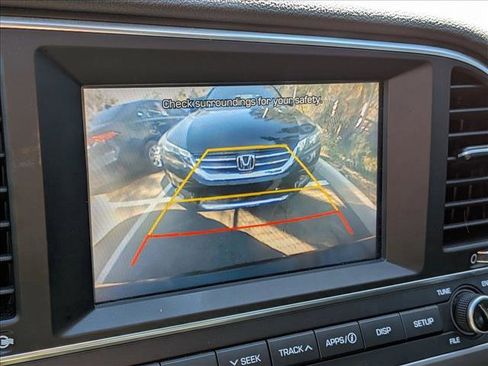 Used 2018 Hyundai Elantra SEL image 13