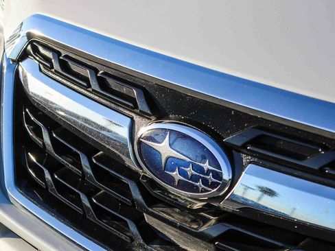 Used 2018 Subaru Forester 2.5i w/ Alloy Wheel Package image 11