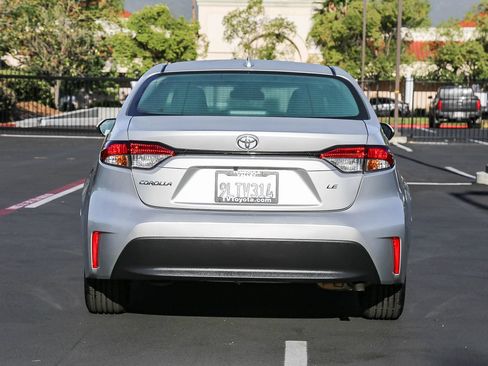Certified 2024 Toyota Corolla LE FWD image 7
