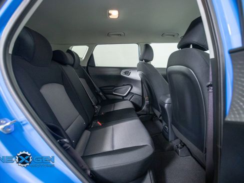 Used 2025 Kia Soul S FWD image 34