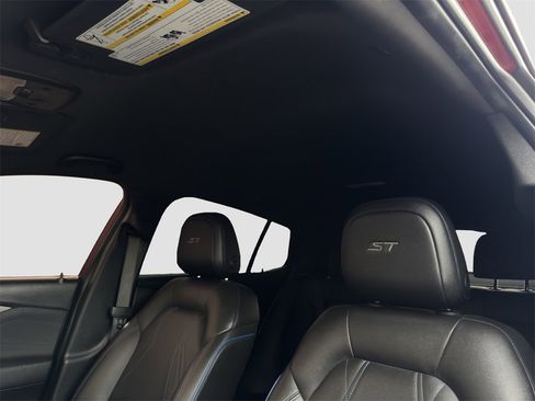 Used 2024 Buick Envista Sport Touring w/ Convenience II Package image 24