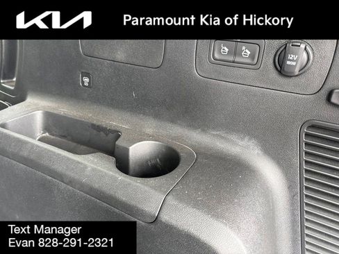Used 2025 Kia Sorento S w/ Panoramic Sunroof Package FWD image 12