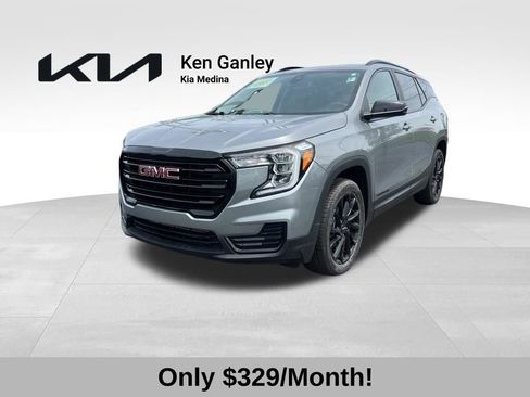 Used 2023 GMC Terrain SLE w/ Driver Convenience Package AWD/4WD image 1