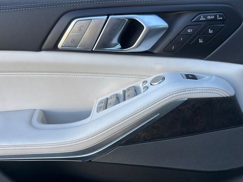 New 2026 BMW X7 xDrive40i w/ Executive Package image 12