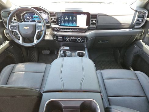 Used 2023 Chevrolet Silverado 1500 LTZ w/ LTZ Premium Texas Edition AWD/4WD image 16