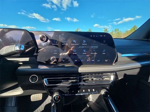 New 2026 Chevrolet Traverse LT w/ Driver Confidence Package image 11