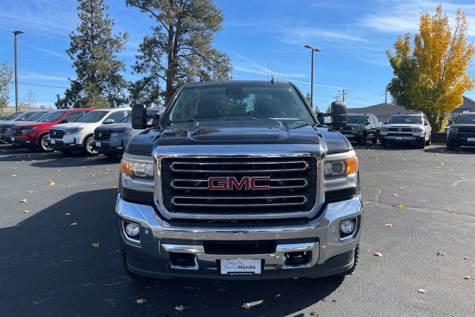 Used 2015 GMC Sierra 2500 SLT w/ Duramax Plus Package AWD/4WD image 8