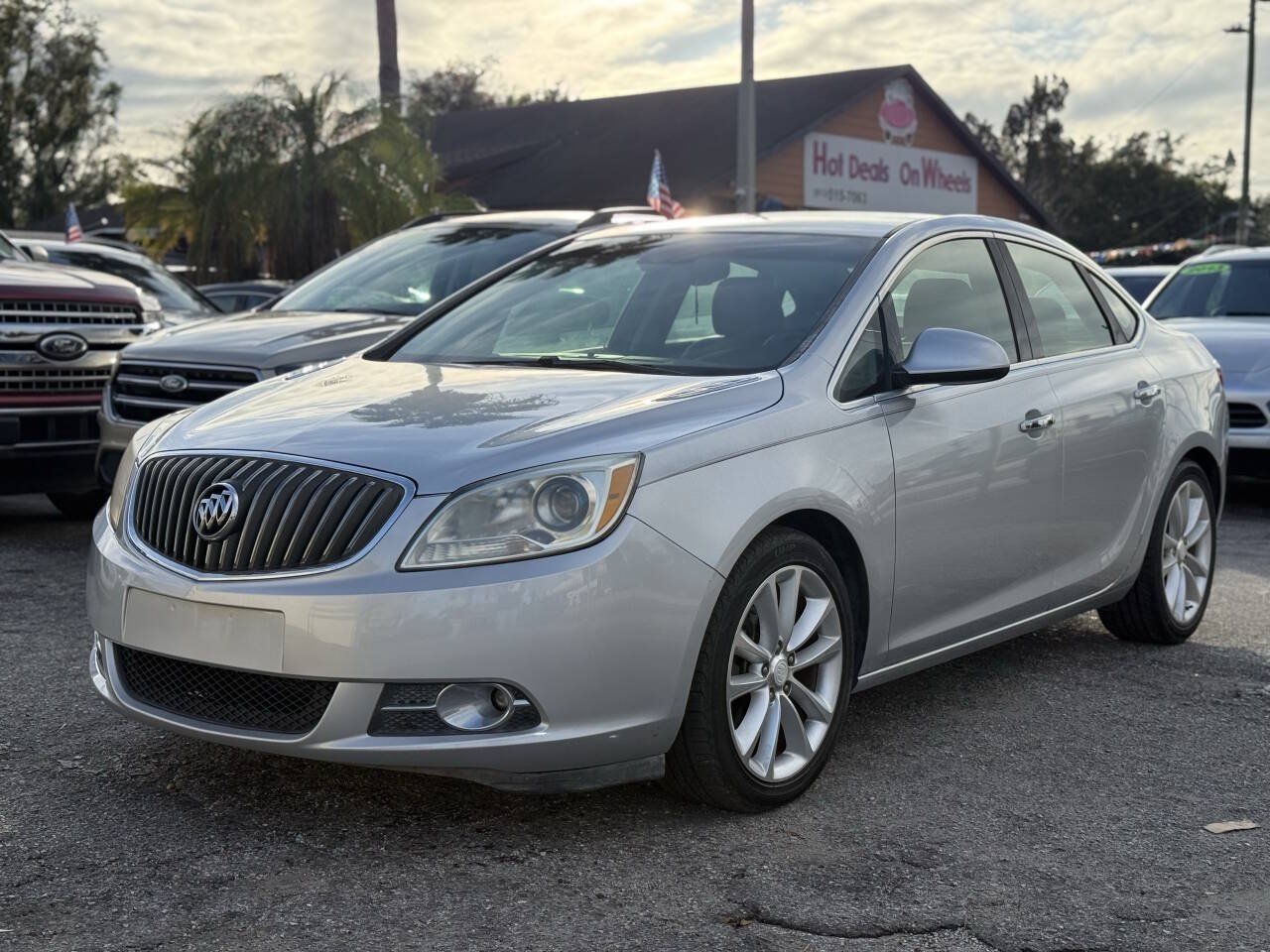 Used 2012 Buick Verano FWD image 2