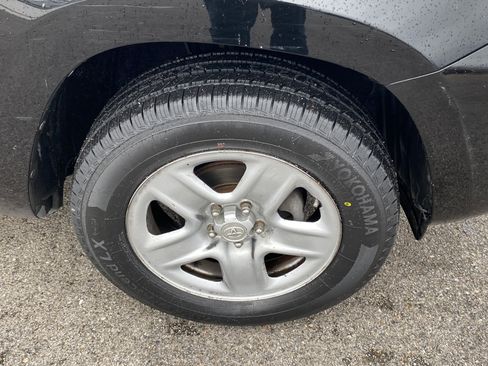 Used 2012 Toyota RAV4 4WD image 28