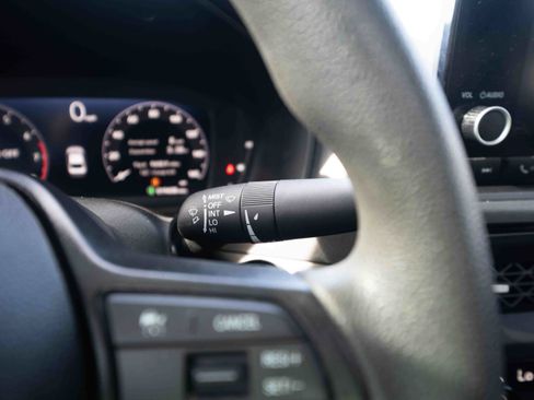 Used 2025 Honda Accord SE image 14