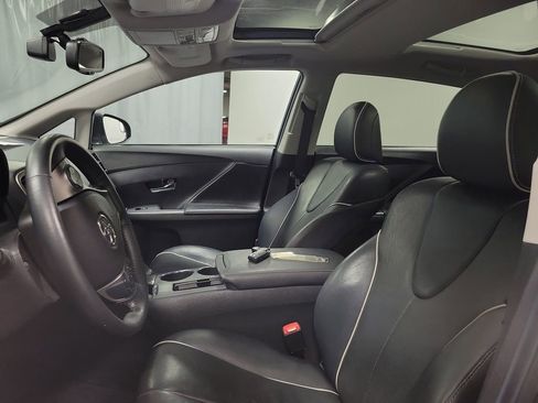 Used 2014 Toyota Venza Limited w/ Tow Prep Package image 12