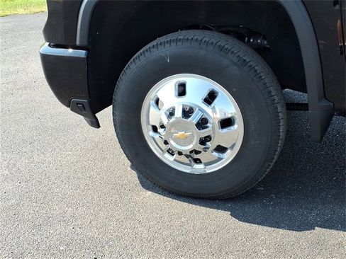 Certified 2024 Chevrolet Silverado 3500 High Country w/ High Country Premium Package image 34