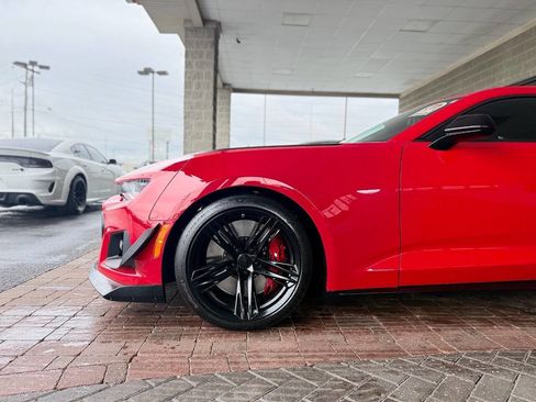 Used 2020 Chevrolet Camaro ZL1 RWD image 5