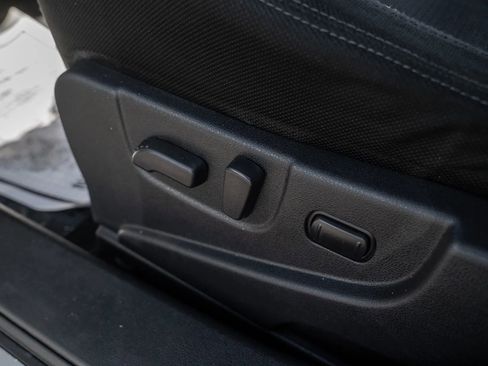 Used 2011 Nissan Rogue SV image 15