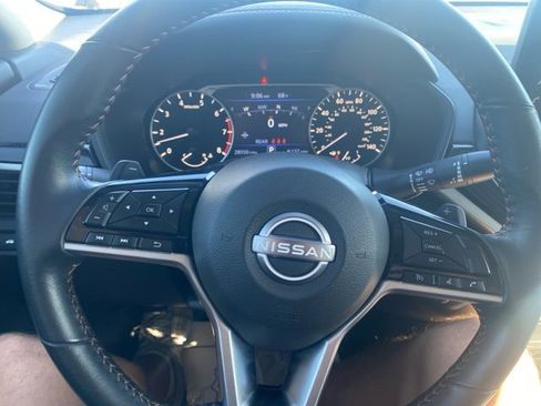 Used 2024 Nissan Altima 2.5 SR w/ SR Premium Package image 21