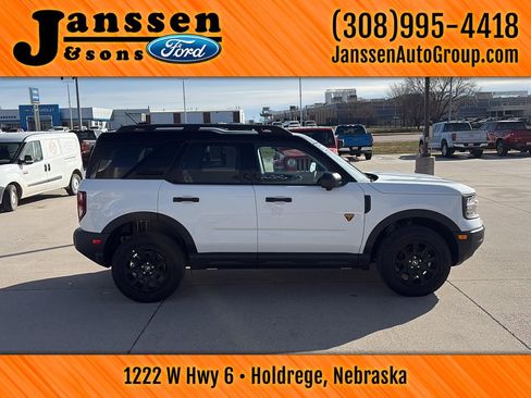 Used 2025 Ford Bronco Sport Badlands image 5