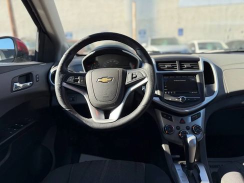 Used 2019 Chevrolet Sonic LT w/ Convenience Package image 31