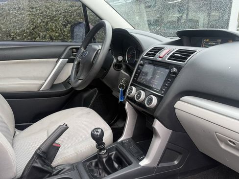 Used 2016 Subaru Forester 2.5i Premium image 29