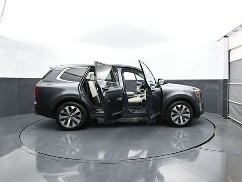 Used 2020 Kia Telluride S AWD/4WD image 33