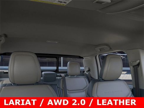 New 2025 Ford Maverick Lariat image 12