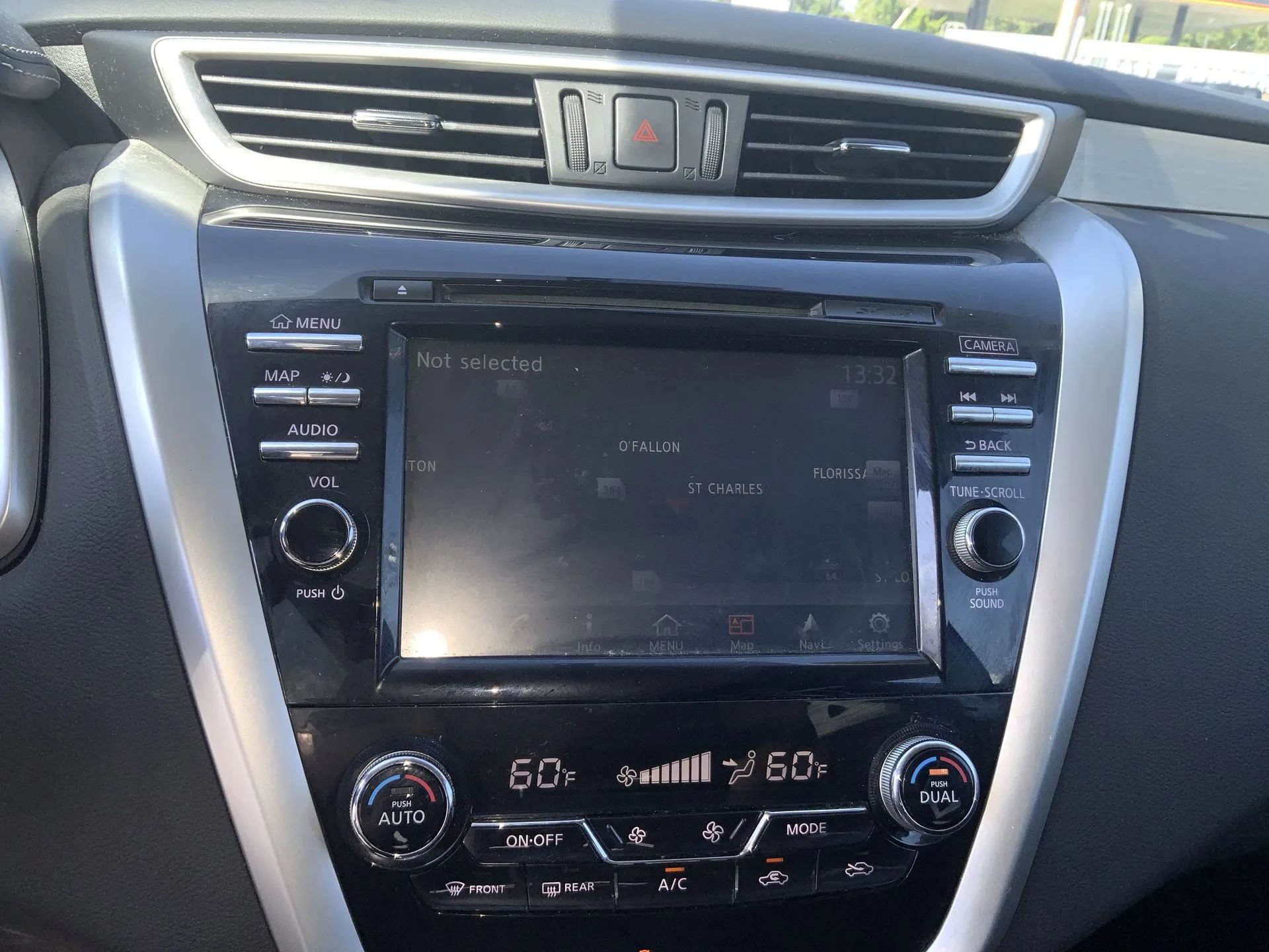 Used 2018 Nissan Murano S AWD/4WD image 19