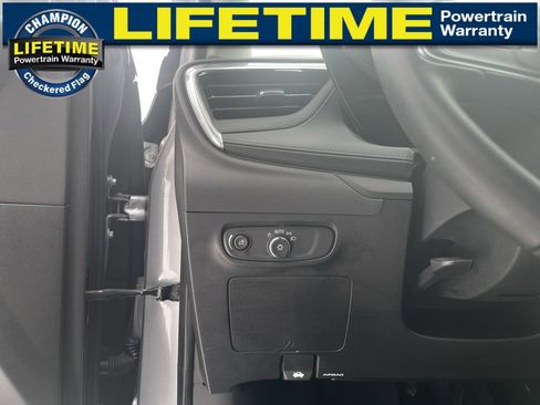 Used 2024 Buick Encore GX Preferred image 19